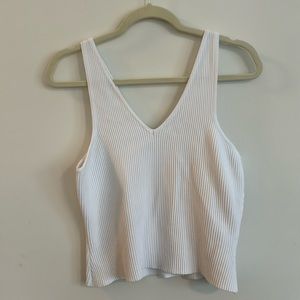HOUSE OF HARLOW RIBBED WHITE TANK
